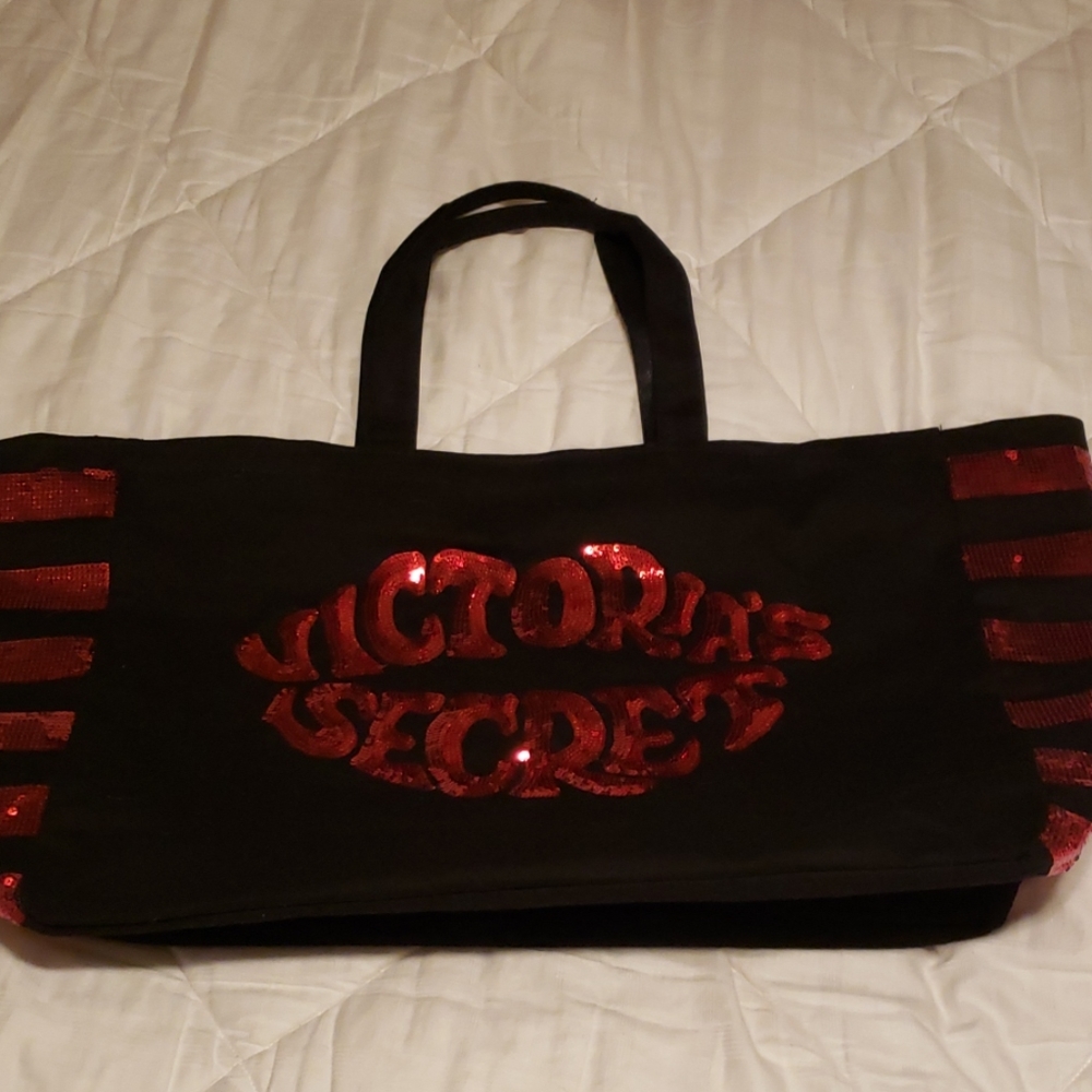 Victoria's Secret Oversized Overnight Bag
